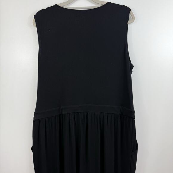 Torrid New Black Jumpsuit 2X V Neck Sleeveless Stretch Minimalist Classic Gothic - Picture 7 of 11